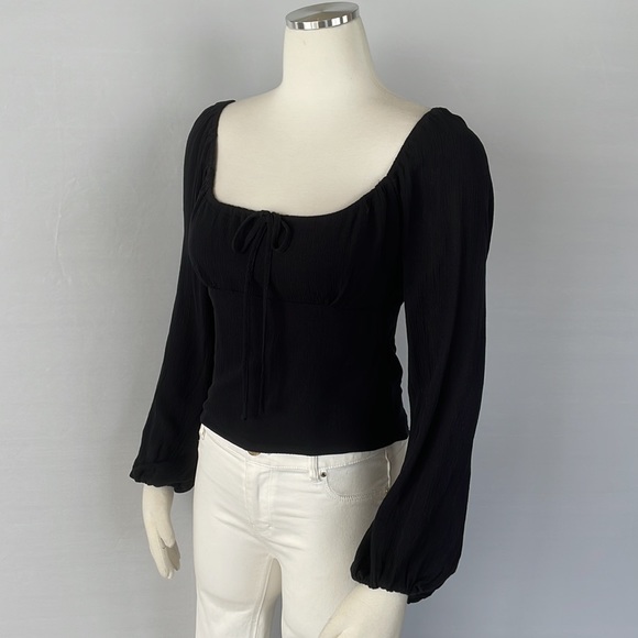 NWT Abercrombie and Fitch Top Size Small - Picture 6 of 11